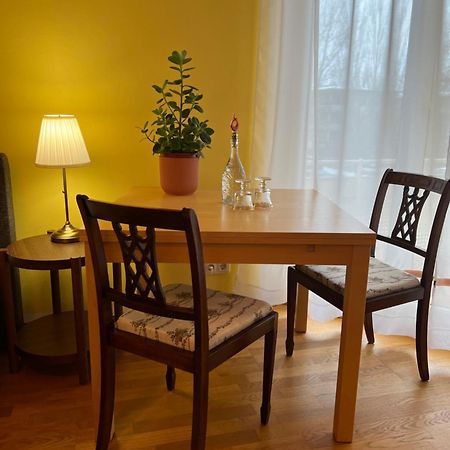 Privatunterkunft Kleiner Balkon In Muenchen West Extérieur photo